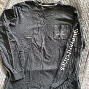 Gray Vineyard Vines long sleeved t shirt M with chest pocket whale logo